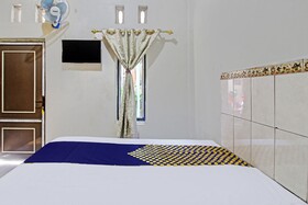 Spot On 92732 Bagus Jaya Hotel