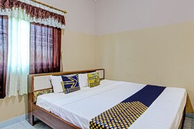 Spot On 92760 Global Media Homestay