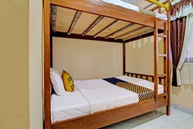 Spot On 92760 Global Media Homestay