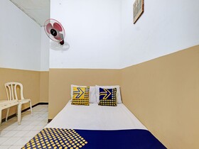 Spot On 92983 Hotel Ayu