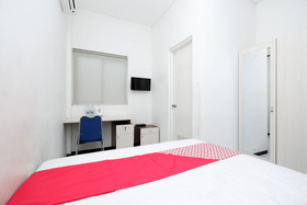 Sunshine Hostel by OYO Rooms