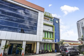 Super OYO 91036 Hotel Simpang Lima Gkpri