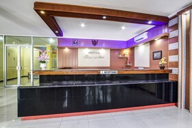 Super OYO 91036 Hotel Simpang Lima Gkpri
