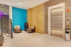 Townhouse Oak Ixo Hotel