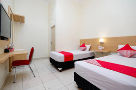 Trision Hostel by OYO Rooms