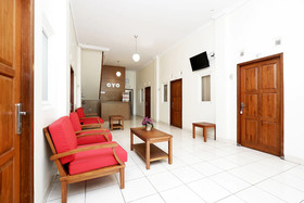 Trision Hostel by OYO Rooms
