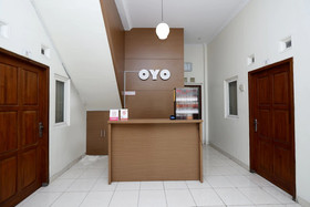 Trision Hostel by OYO Rooms
