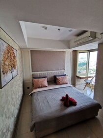 Warhol Residence at Louis Kienne Semarang Simpang Lima