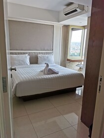 Warhol Residence at Louis Kienne Semarang Simpang Lima