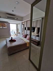 Warhol Residence at Louis Kienne Semarang Simpang Lima