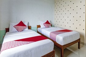 SUPER OYO 90905 Dangau Datuk Guesthouse