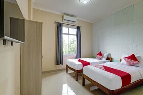 SUPER OYO 90905 Dangau Datuk Guesthouse