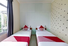 SUPER OYO 90905 Dangau Datuk Guesthouse