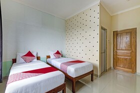 SUPER OYO 90905 Dangau Datuk Guesthouse