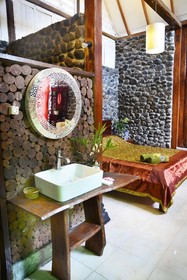 The Riverside Javanese Cottages