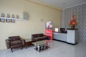 Punokawan Guest House by RedDoorz