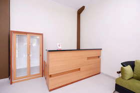 Shabrina 2 Syariah by OYO Rooms