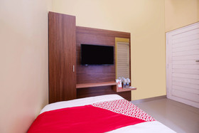 Shabrina 2 Syariah by OYO Rooms