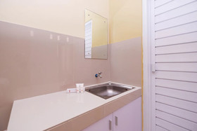 Shabrina 2 Syariah by OYO Rooms