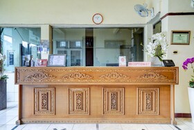 Diamond Hotel by OYO