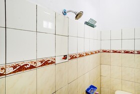 Diamond Hotel by OYO