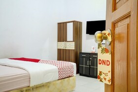 Diamond Hotel by OYO