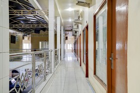 Diamond Hotel by OYO