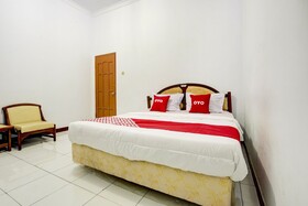 Diamond Hotel by OYO