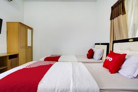 Diamond Hotel by OYO