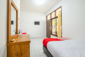 OYO 951 Cempaka Ratu Beach Resort