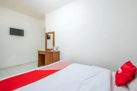 OYO 951 Cempaka Ratu Beach Resort
