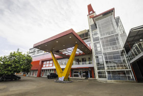 Capital O 1973 Guest House Toserba Selamat Syariah Pelabuhan Ratu