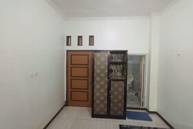 Spot On 93385 Penginapan Hj Lilis 2 Syariah