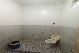 Spot On 93385 Penginapan Hj Lilis 2 Syariah