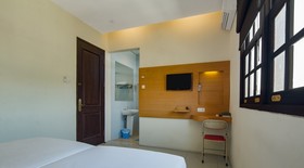 Family Guest House Kupang Baru by ZEN Rooms