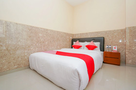 Graha Sakinah Syariah 4 by OYO Rooms