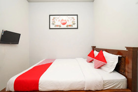 Griya Nina Syariah by OYO Rooms