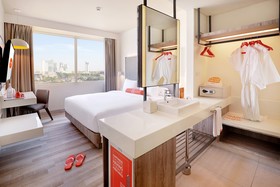 Harris Hotel & Conventions Roundabout Satellite Surabaya