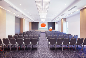 Harris Hotel & Conventions Roundabout Satellite Surabaya