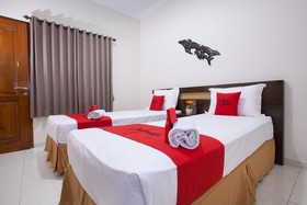 Hotel Djagalan Raya by RedDoorz