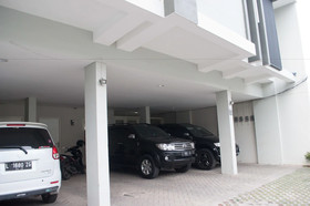 Kanwa Residence by RedDoorz