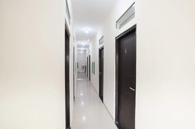 RedDoorz Plus @ K23 Rungkut Madya