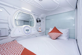 Miko Capsule Hotel by OYO Rooms