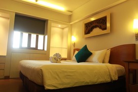 Grand Tropic Suites Hotel