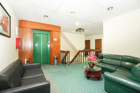 OYO 242 New Grand Park Hotel