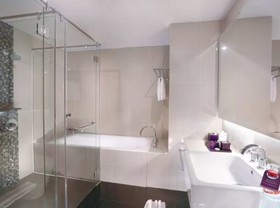 Quest Hotel Darmo Surabaya