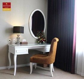 Golden Tulip Legacy Surabaya