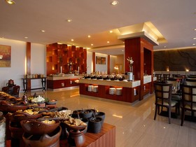 The Capital Hotel & Resort