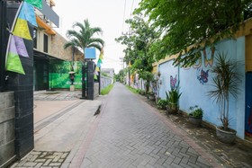 Sky Inn Ketintang 1