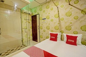 Super OYO Capital O 92633 Spring Hotel Gubeng